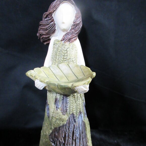 Mother Nature Offering Statue - Picture 2 of 7